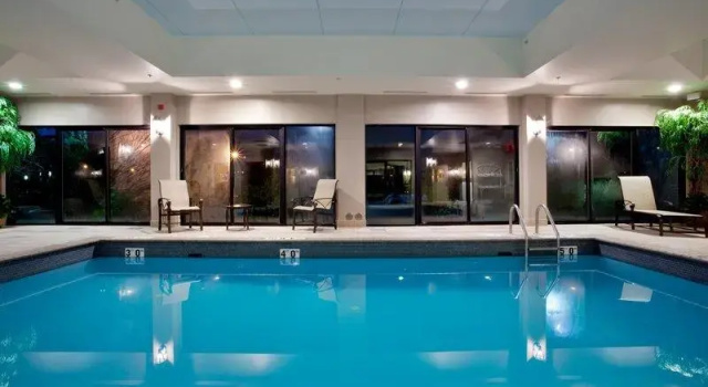Номер Deluxe Holiday Inn Express & Suites Newport News by IHG