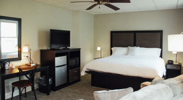 Номер Deluxe Country Squire Inn and Suites