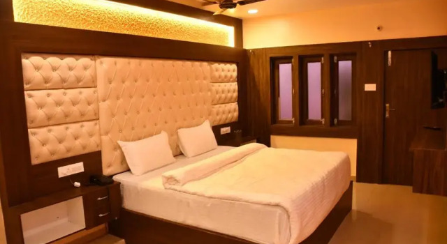 Hotel O Krishna Inn, Забронировать Отель Отели Горакхпур 3 звезды, 3*