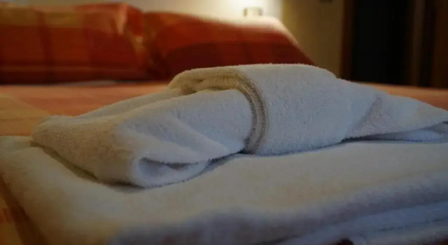 Hotel Iscla, Book Hotel 3-stjernede hoteller i Monno, 3*