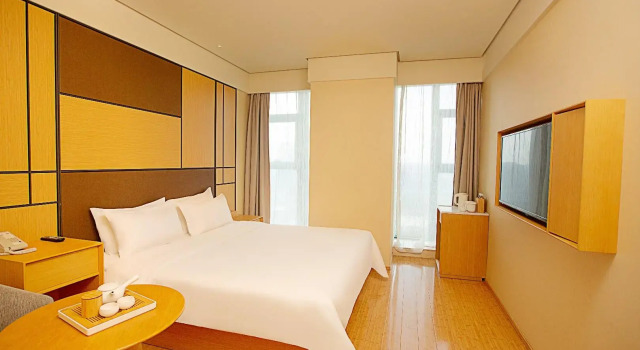 Ji Hotel Zhengzhou East Railway Station