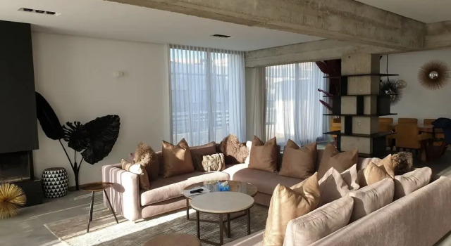 Urban Luxury Loft Penthouse, Забронировать Апартаменты/квартира Апартаменты Касабланки, рядом с Торговый центр Twin Center, Апартаменты/квартира