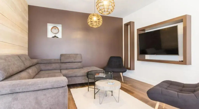 Gîte Saint-Hilaire-de-Clisson, 3 pièces, 5 personnes - FR-1-306-904, Забронировать Отель Отели Клисон с парковкой, Парковка