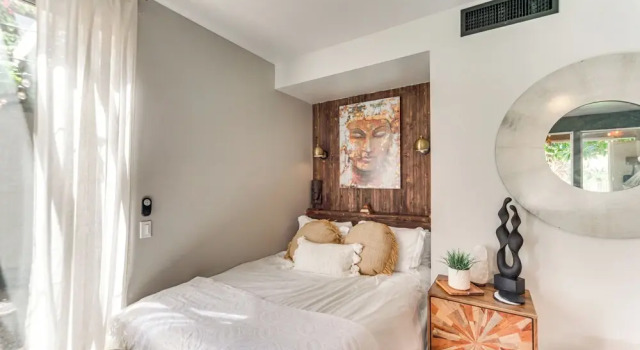 Near Golf: Indian Wells Studio w/ Pool Access