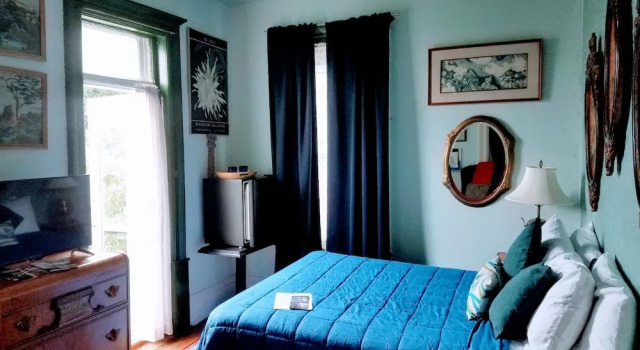 Номер Economy 1812 Overture B&B