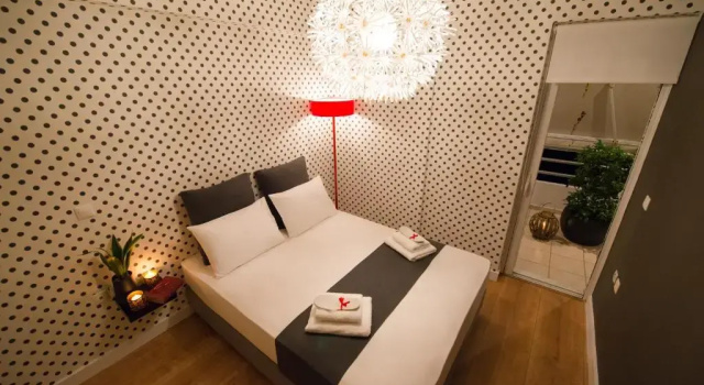 Ma Maison Nο 2, Luxury Central Suite with Parking, 15' to Acropolis by Metro, 1' from Metro