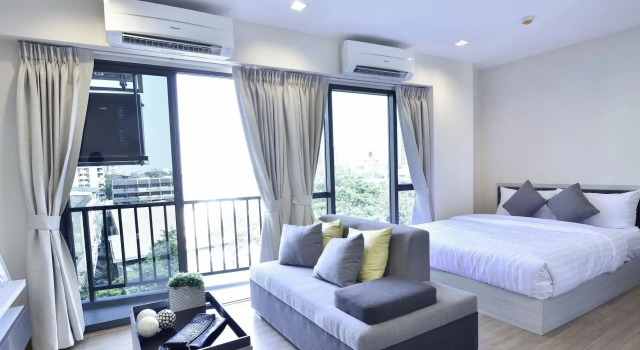 Кровать в общем номере Park 19 Hotel