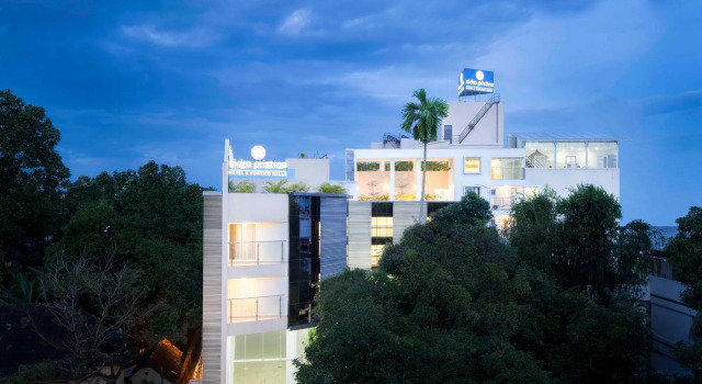 Sidra Pristine Hotel and Portico Halls, Забронировать Отель Недорогие отели штата Кералы, недорого
