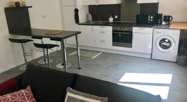 Le Central, Prenota Appartamento Hotel a Lorena con parcheggio, Parcheggio
