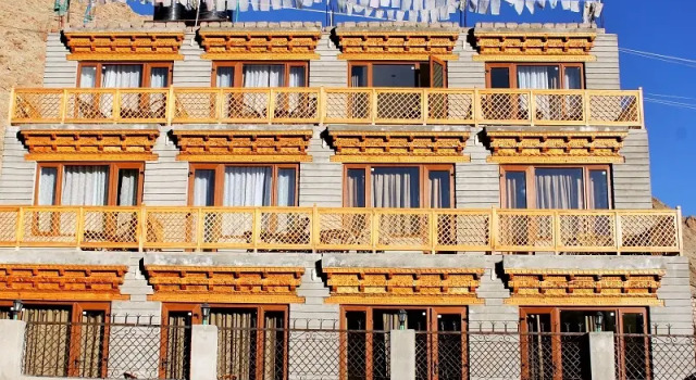 Одноместный номер Deluxe с балконом и с красивым видом из окна Himalayan Residency