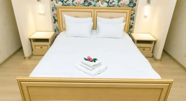 Kyiv Home near Arena Khreschatyk, Book Apartment Hotels in Kyiv with a Pool, Swimming Pool