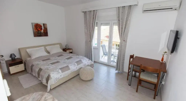 Студия Apartment Davorka