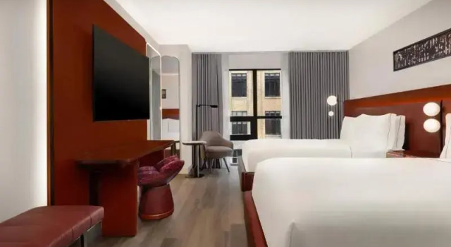 Шестиместный номер Standard Revery Toronto Downtown, Curio Collection by Hilton
