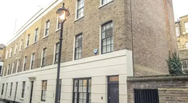 Stunning Deluxe 3 Bedroom House in Fitzrovia, Забронировать Дом для отпуска Виллы Большого Лондона, Вилла