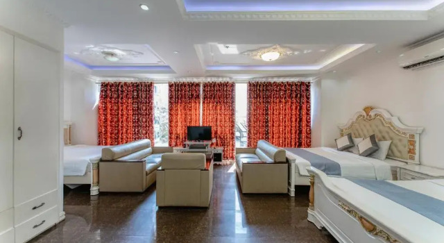 Номер Executive Happyland Hotel