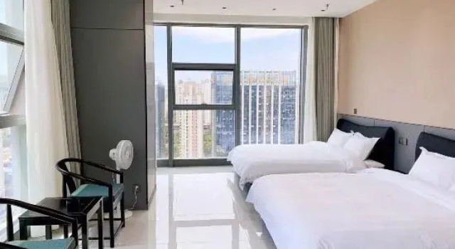 Люкс Xining Heige Light Luxury Homestay (Haidu Wanda Outlet City)