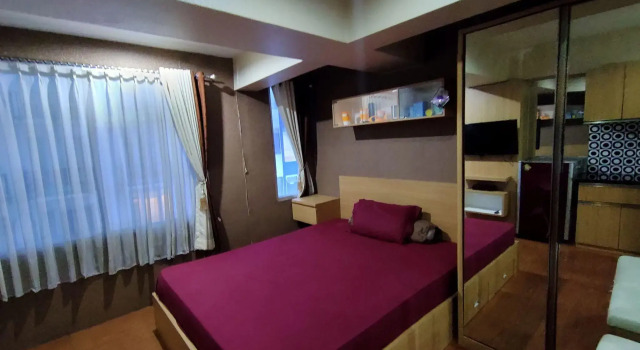 Olympus (The Jarrdin Apartment)
