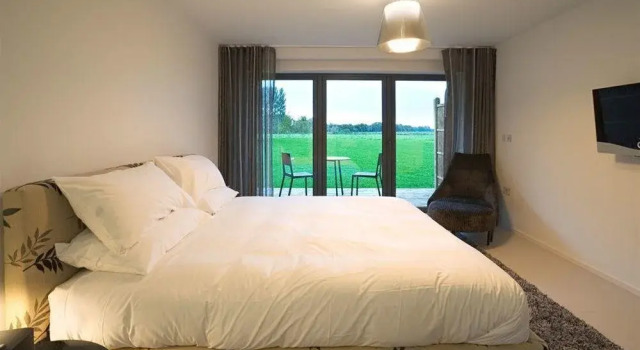 Tuddenham Mill Luxury Boutique Hotel, Book Hotel 5-stjernede hoteller i Suffolk, 5*