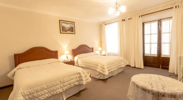Трёхместный номер Standard Hotel Independencia