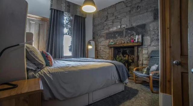 2 Bed in great location 15-20 Minutes walk to SEC, Забронировать Отель Отели Glasgow & The Clyde Valley с парковкой, Парковка