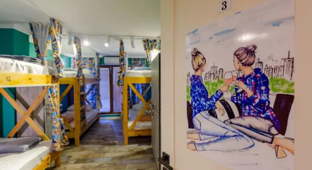Кровать в общем номере (женский номер) Batumi Surf Hostel