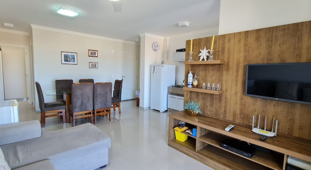 Lindo Apt 03 dormitorios em Bombas 801, Забронировать Апартаменты/квартира Бомбиньяс Санта-Катарина
