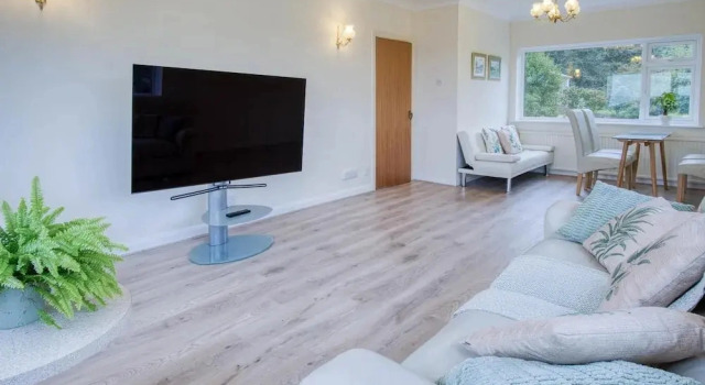 Longview - 4 Bedroom Holiday Home - Pembroke Dock