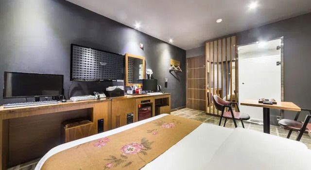 Chuncheon N, Boek Hotel Hotels in Gangwon-Do met parkeren, Parkeren
