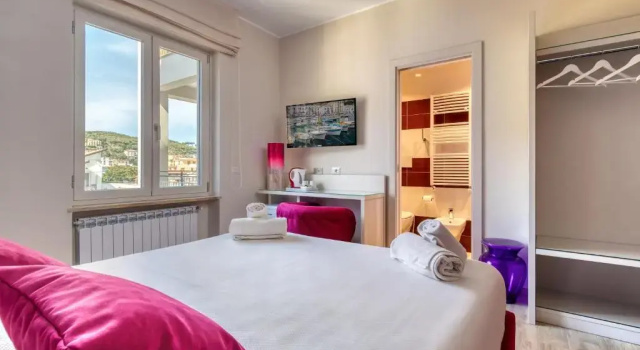 Tiffany Suites, Забронировать Отель СПА-отели Сорренто, рядом с Cattedrale SS. Filippo e Giacomo, SPA-услуги
