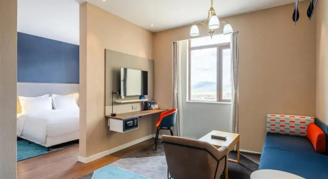 Люкс Holiday Inn Express Litang by IHG