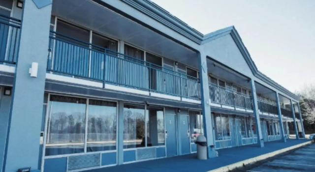 Reidsville Inn & Suites, Забронировать Мини-отель Рейдсвилл Северная Каролина