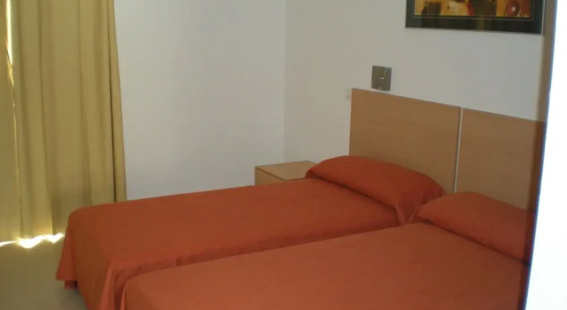 Albergue Inturjoven Torremolinos, Забронировать Отель Отели Торремолинос с парковкой, рядом с Пляж El Saltillo, Парковка