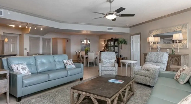 Admirals Quarters 1505 4 Bedroom Condo by Redawning, Prenota Appartamento Hotel a Alabama con piscina, Piscina