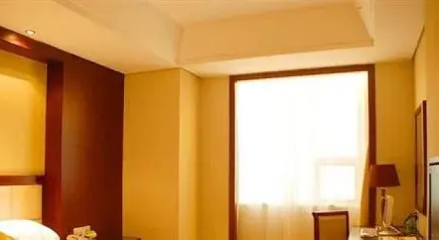 Junyuan Huatian Hotel - Huaihua, Забронировать Отель Хуайхуа Хунань