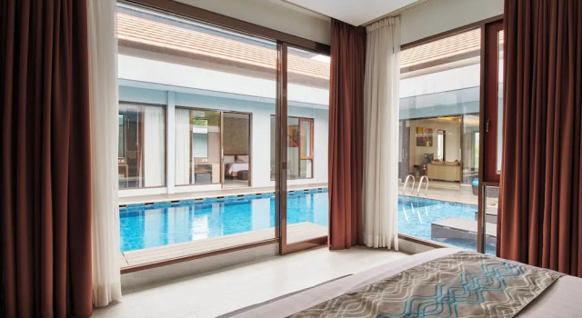 Villa mit Balkon Kirei Mountain View Villa 7 Br With Heated Pool