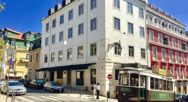 Chiado Arty Flats, Забронировать Апарт-отель Бизнес-отели Лиссабона, рядом с Музей Regimento de Sapadores Bombeiros, 4* 5*