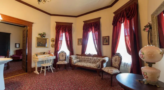 Двухместный люкс Grand Victorian Inn