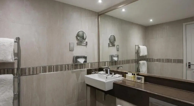 Двухместный номер Deluxe L’Horizon Beach Hotel & Spa