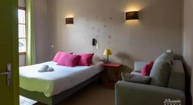 Трёхместный номер Comfort Logis - Hotel & Restaurant La Corne d Abondance
