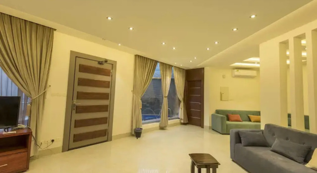 Antola - Nimar, Buchen Sie Hotel Hotels in Provinz Riad mit Pool, Schwimmbad