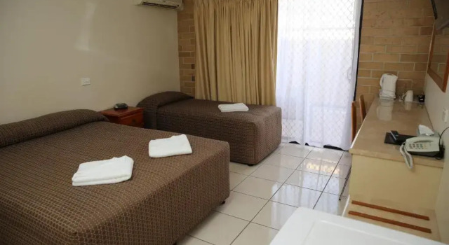 Семейный номер Standard Emerald Central Palms Motel