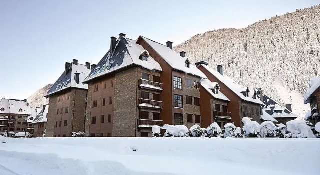 Val de Ruda Luxe 53 by FeelFree Rentals, Забронировать Отель Бизнес-отели Наут-Аран, 4* 5*
