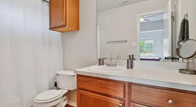 Коттедж Cozy Getaway, Minutes from Austin!