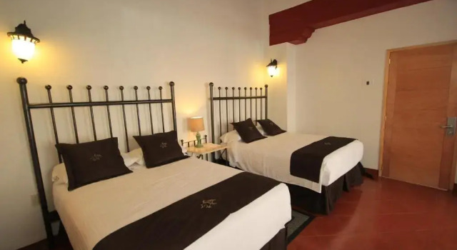 Четырёхместный номер Standard Hotel Santa Regina