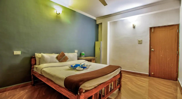 Candolim Glitter Sand, Rezerwuj Hotel Hotele w North Goa z parkingiem, Parking