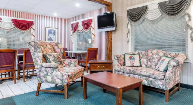 Hamilton Inn Jonesville I-77, Buchen Sie Gasthaus Jonesville North Carolina