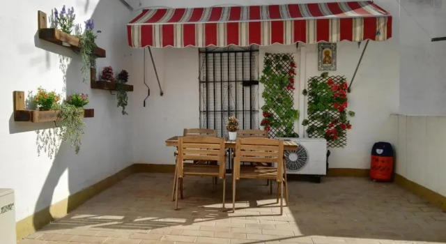 Апартаменты Idilico ático en Triana-3BD+1BTH