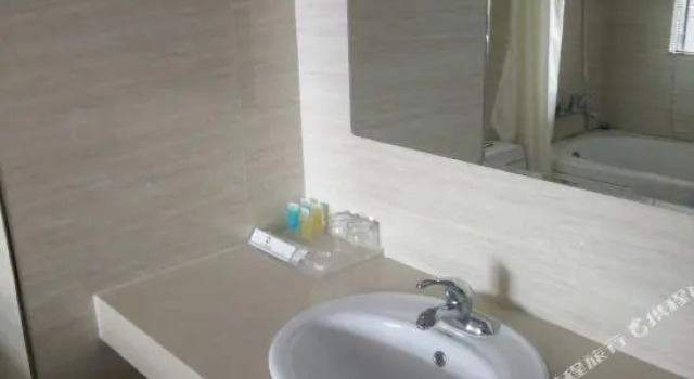 Longyuan Hotspring Holiday Hotel, Book Hotel Dandong Liaoning