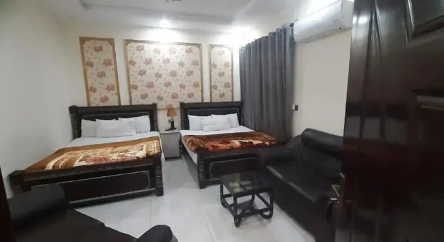 Номер Standard Hotel Days Inn Gulberg
