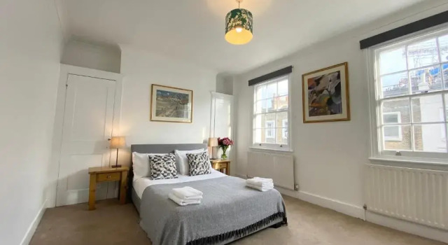 Апартаменты Дуплекс Stylish Maisonette and studio in Victoria